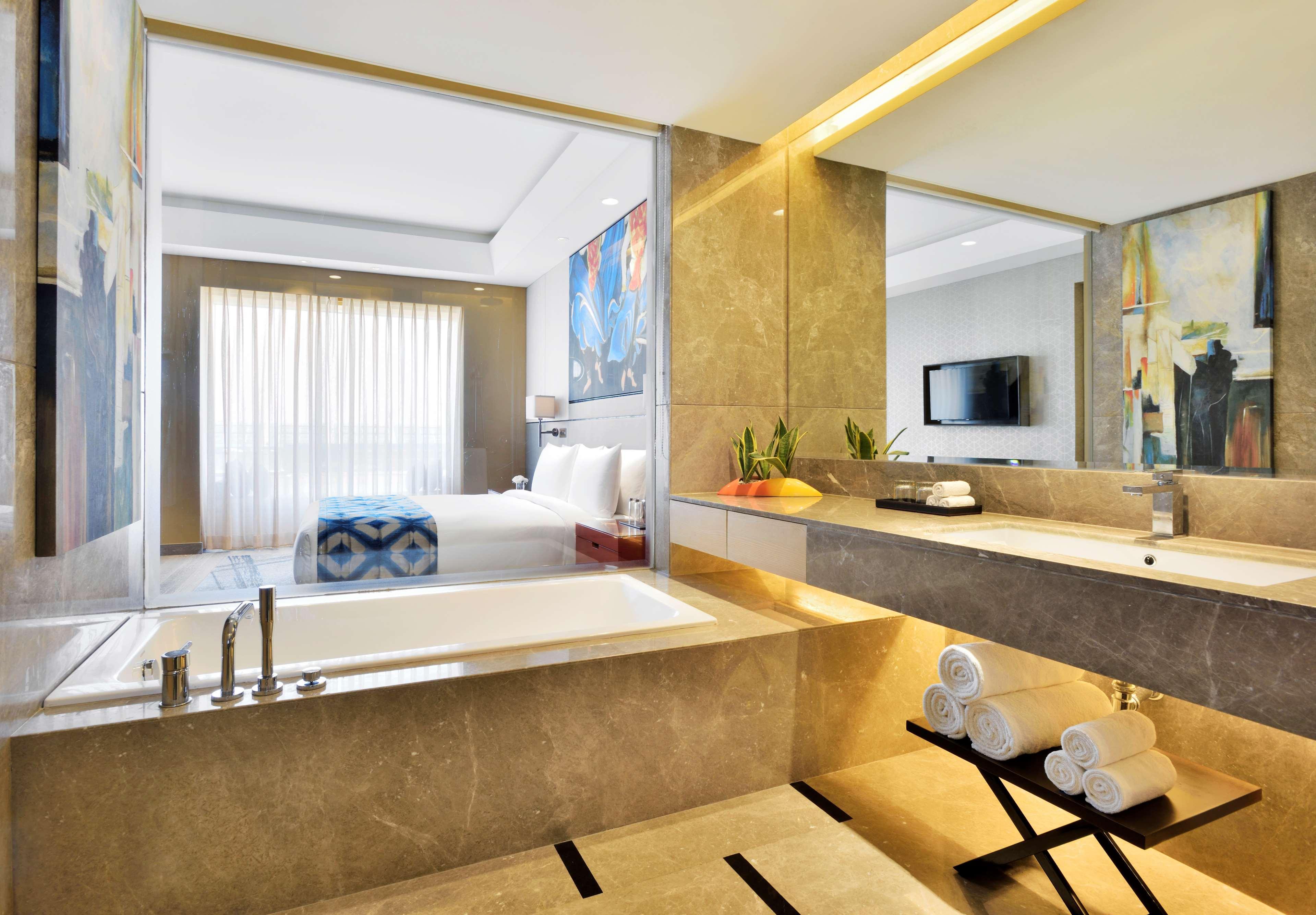 Radisson Blu 5* Faridabad