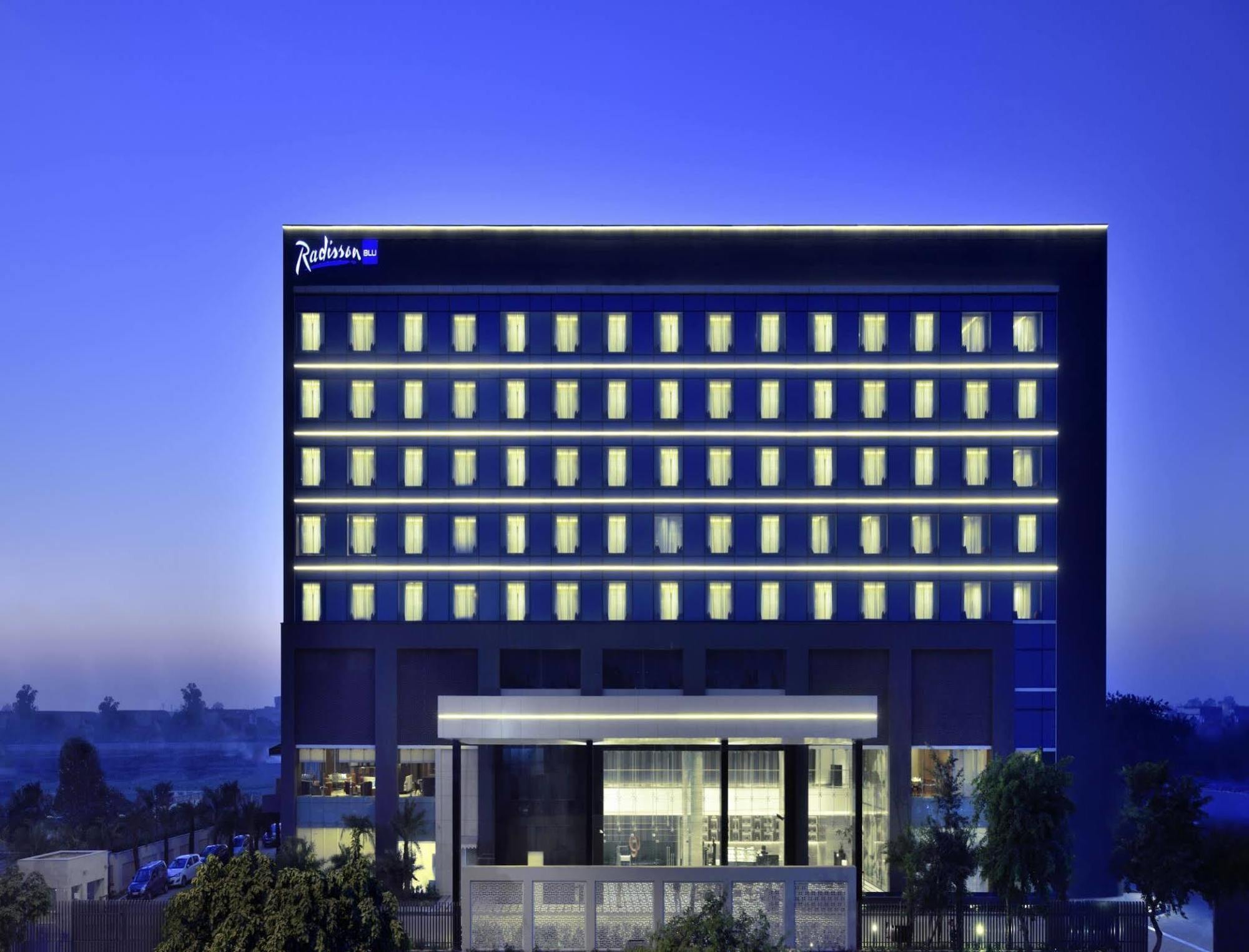 Hotel Radisson Blu Faridabad